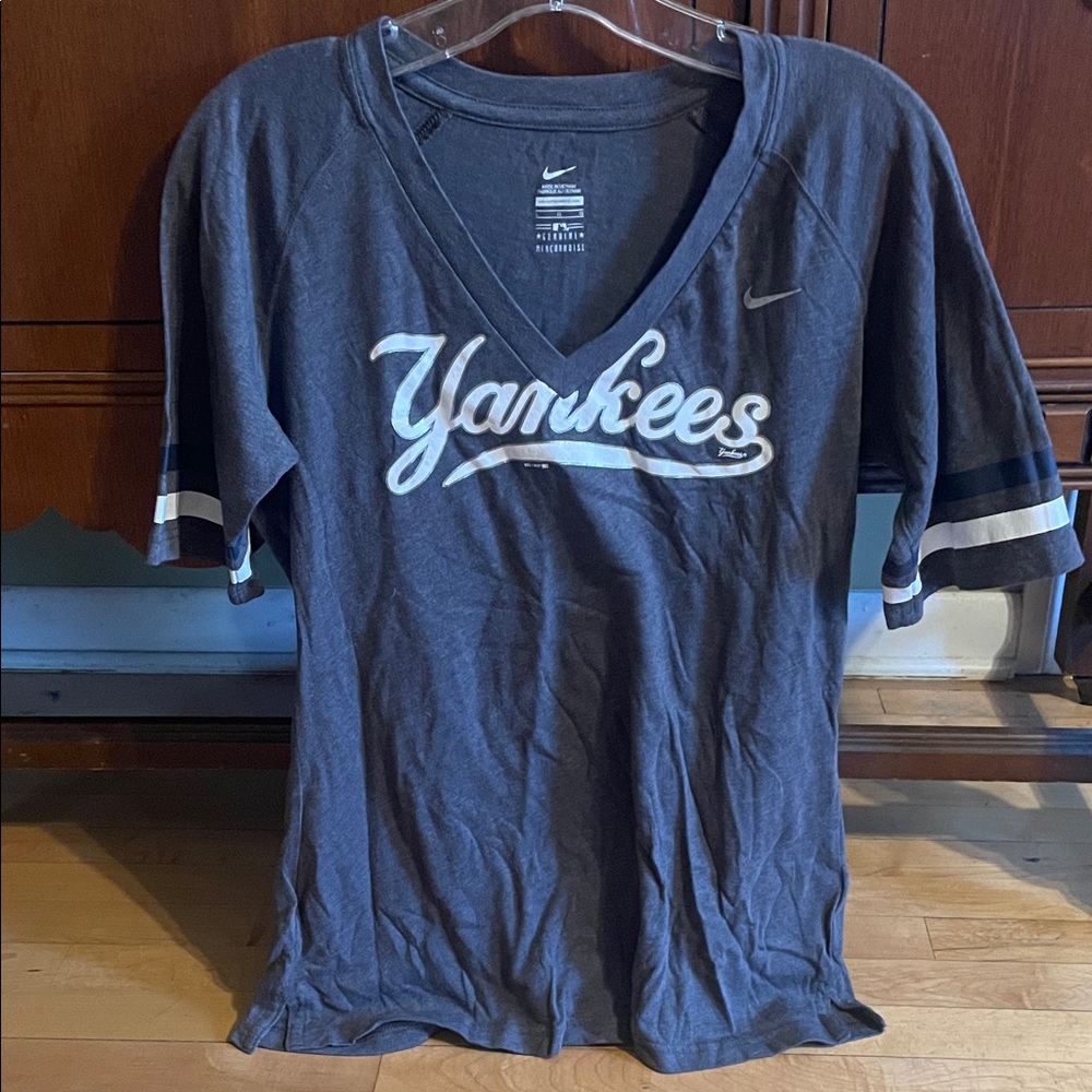 Nike Yankees Charcoal V-Neck Tee